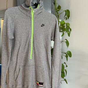 Nike Sportswear Pullover Half-Zip, Sz. M